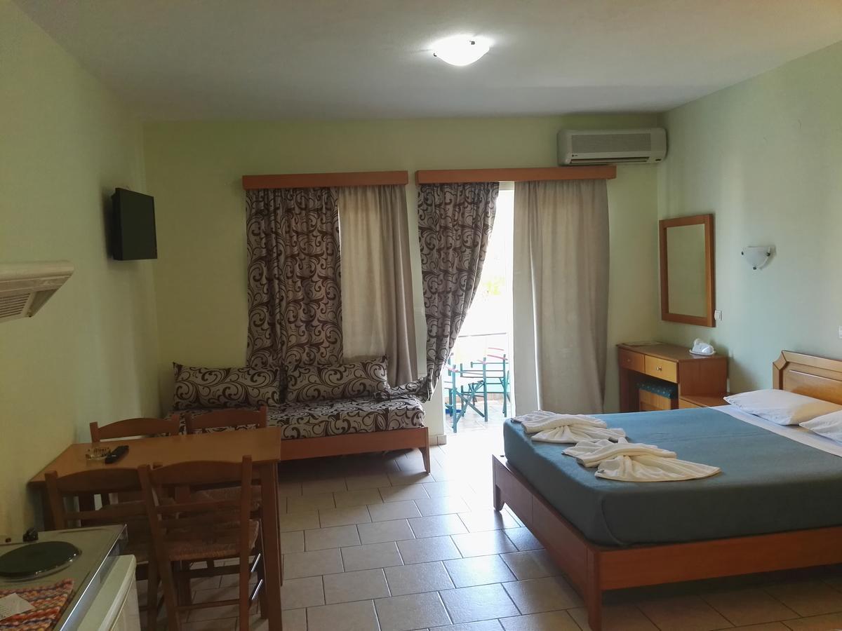 Epis Hotel Agia Marina  Ngoại thất bức ảnh