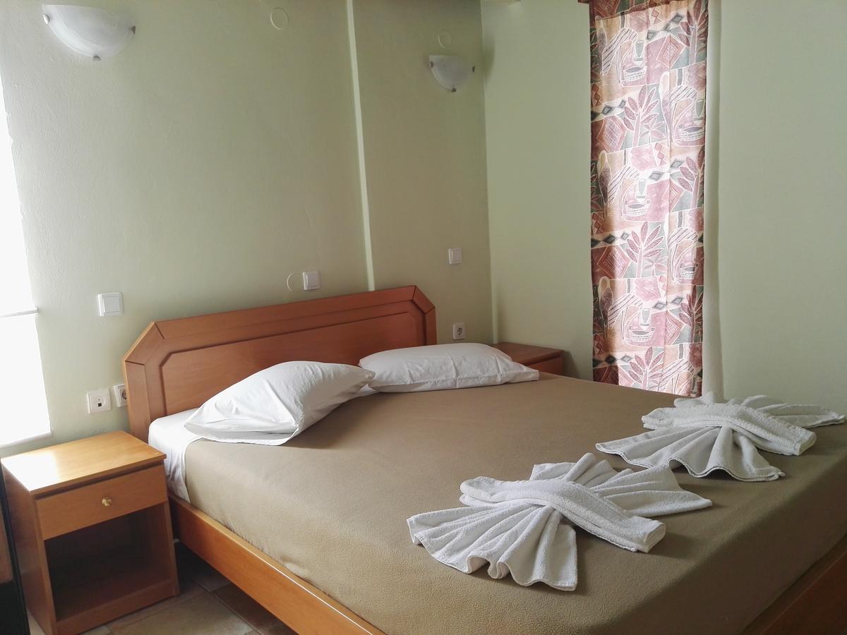 Epis Hotel Agia Marina  Ngoại thất bức ảnh